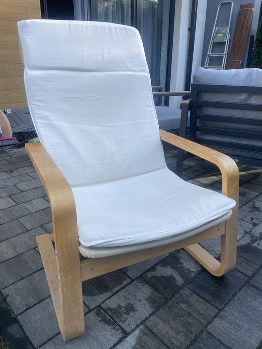 Fotel ikea kremowy  bujany