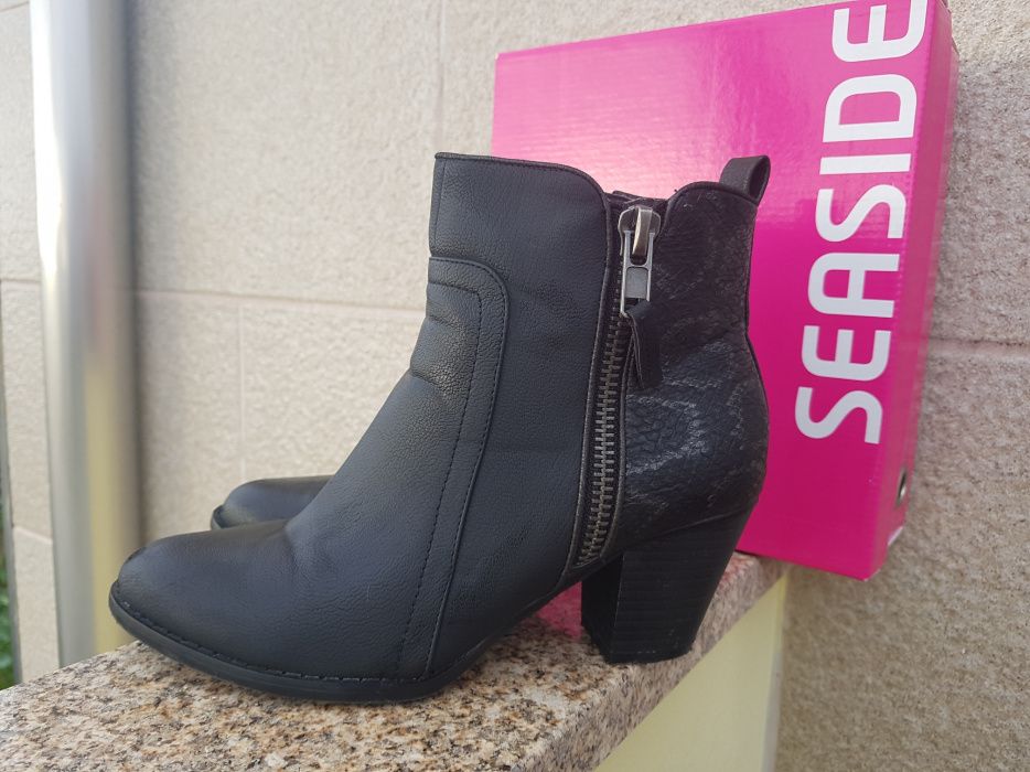 Botins Seaside c/Padrão Cobra NOVO - portes grátis
