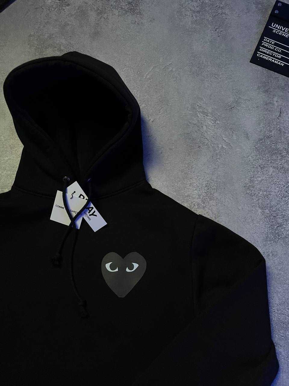 Худи Comme des Garçons Play