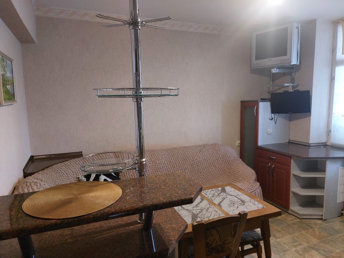 БЕРЕЗНЯКИ 2к Silver Breezе Тичини10 Дніпровська набережна Лівобережна