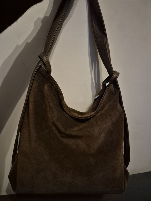 Torebka worek hobo w kolorze czekokasowym zamszowa