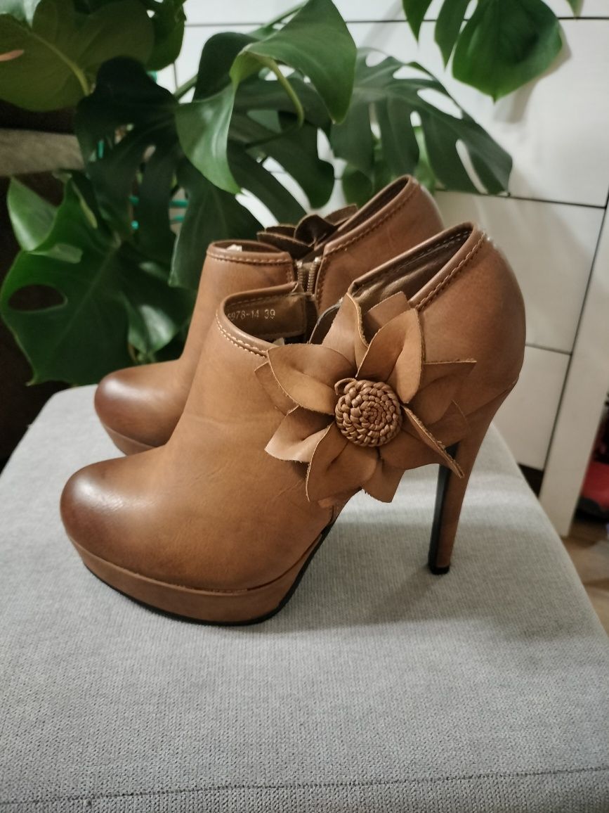 Buty damskie rozmiar 39