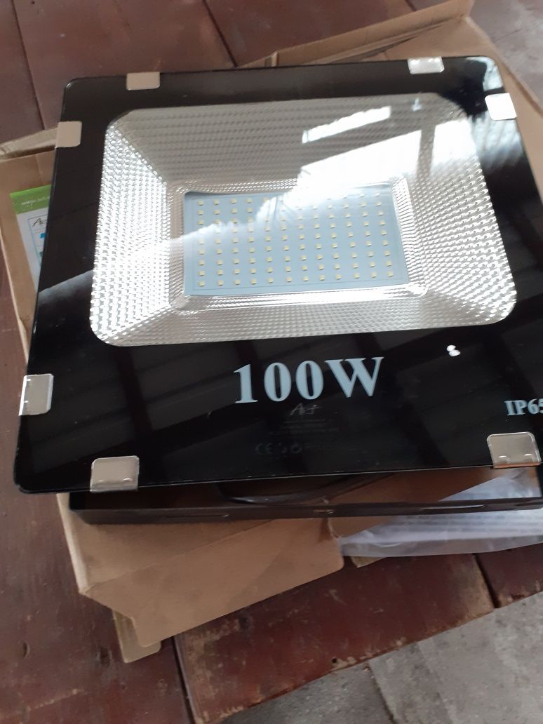 Lampa Led ( naświetlacz)100W