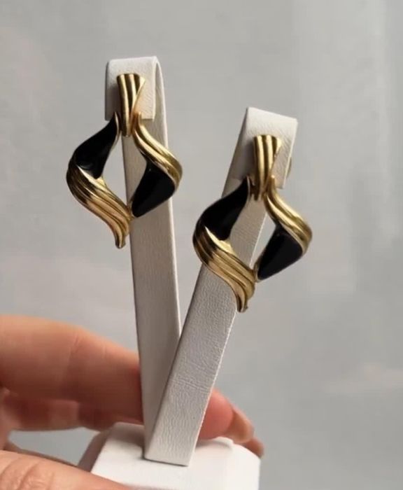 Продам винтажные серьги
