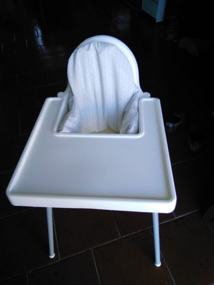 Cadeira de alimentação bebé