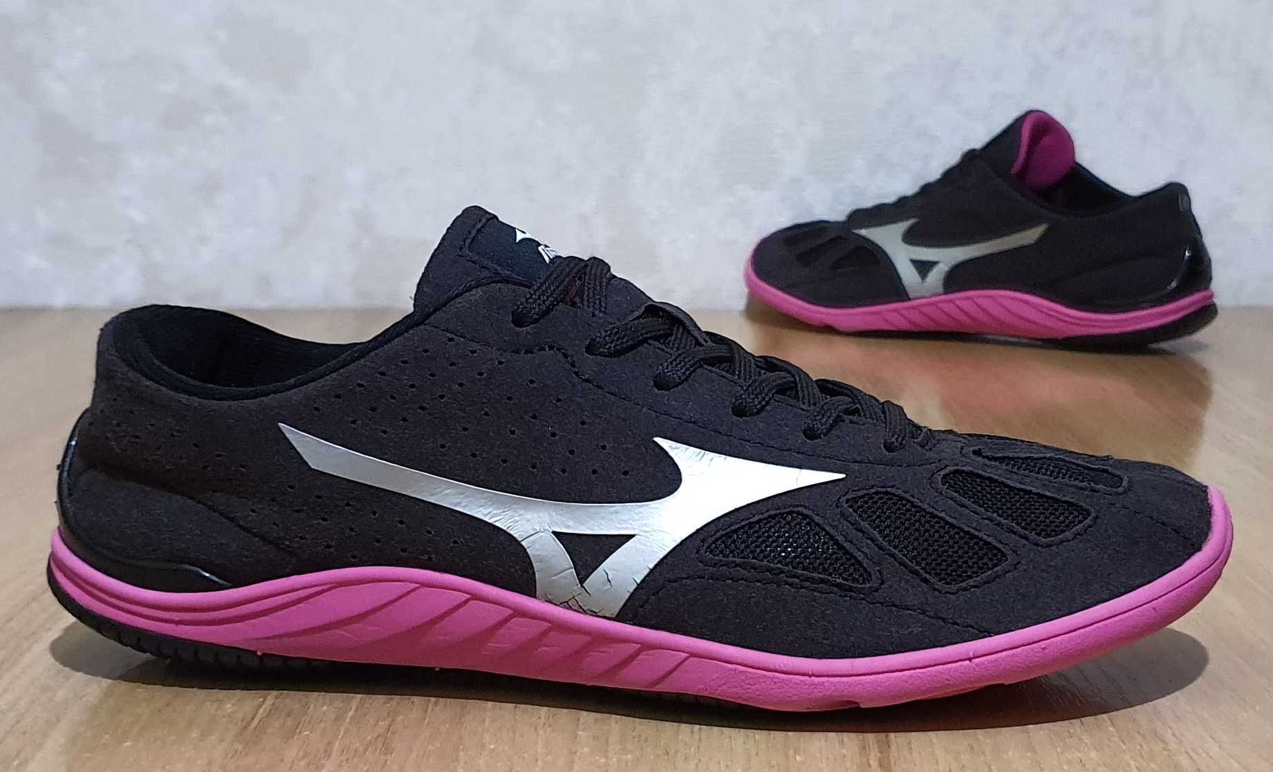 Кросівки Mizuno Be 38.5 розмір