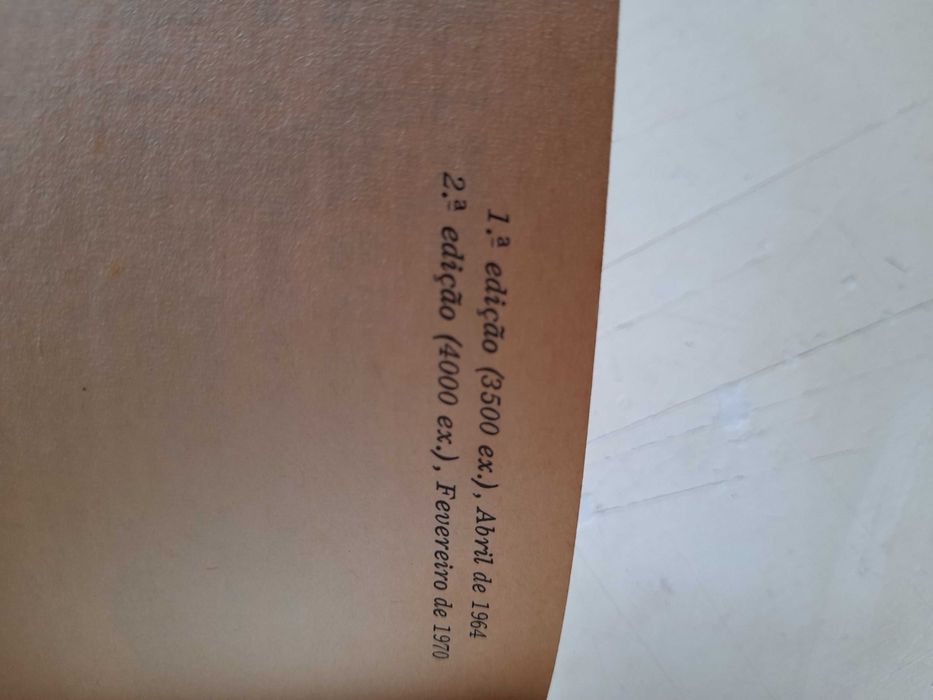 Livro " A Criança e a Família " Antigo