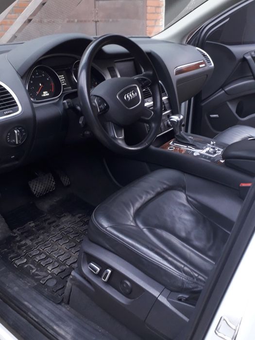Продам автомобіль АUDI Q7 2015р.випуску
