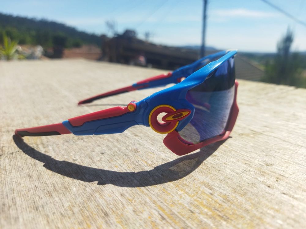 Oculos ciclimo oakley jawbreaker snapback edition ( superman edition)