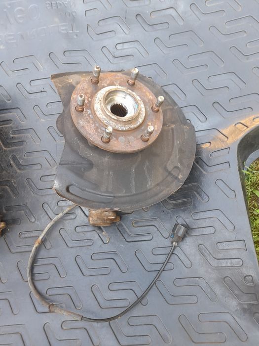 Поворотный кулак Цапфа для Митсубиси Паджеро Вагон 4