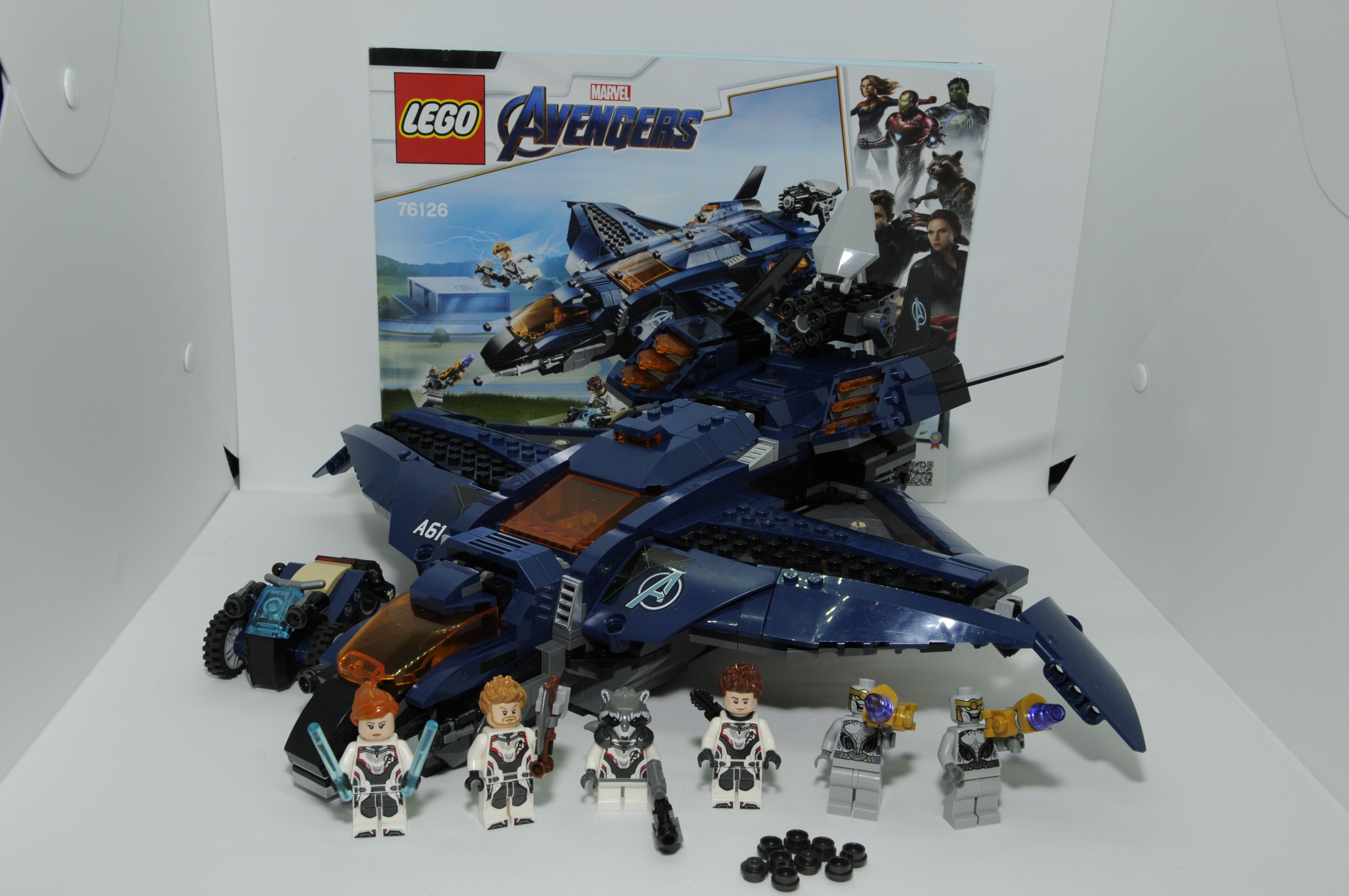 Lego 76126 Marvel Super Heroes Wspaniały Quinjet Avengersów