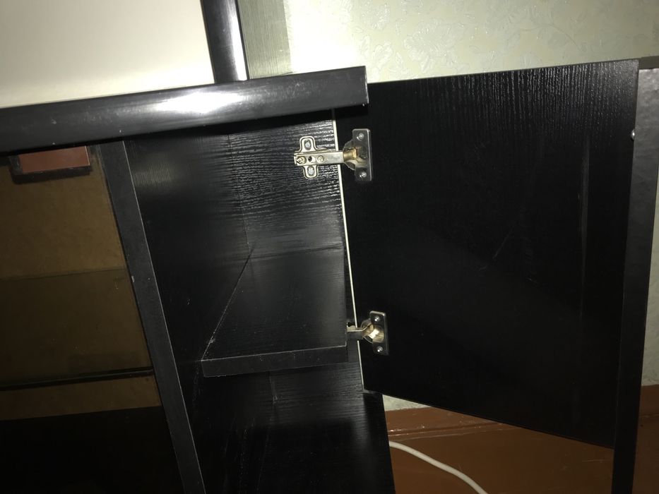 Тумба під телевізор