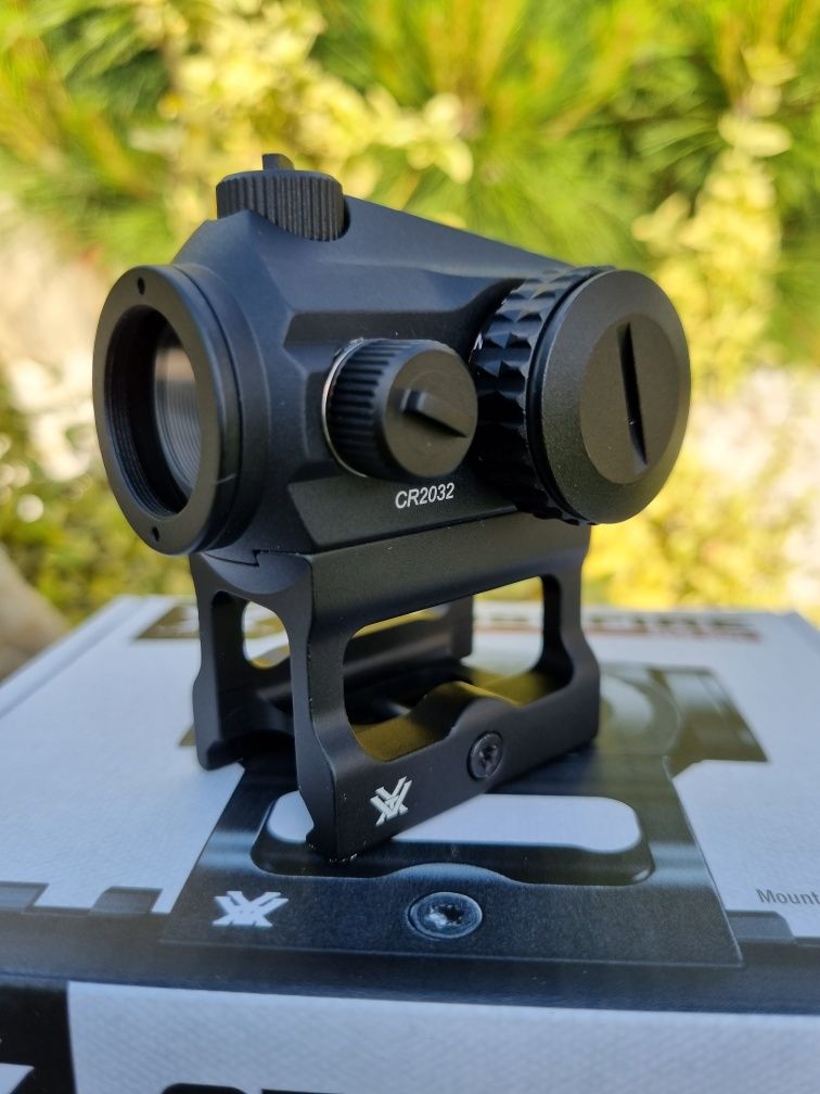 Приціл коліматорний Vortex Crossfire Red Dot (CF-RD2). Vortex прицел