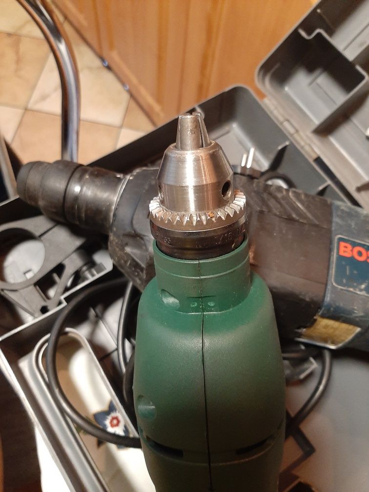 Wiertarka Bosch GBH 2-24 DSR 620  watt PSB 500 RE uszkodzone