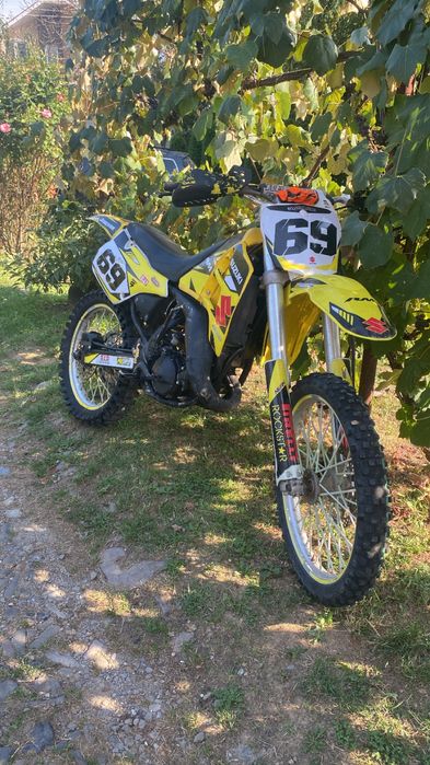 Suzuki RM 125 2t