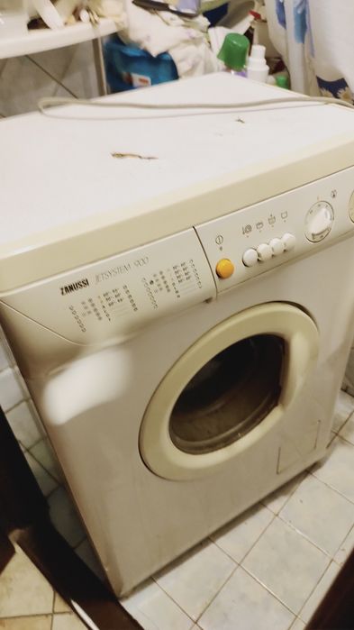 Пральна машина Zanussi FJ905N стиральная jetsystem 900
Глубина 44 см
В
