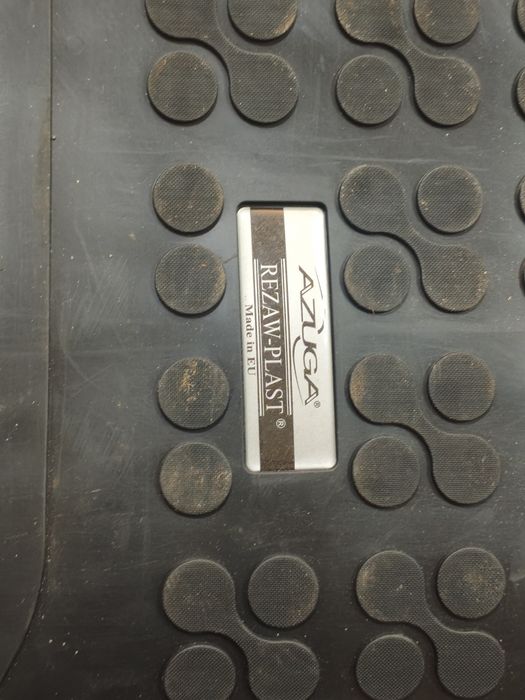 Zestaw gumowych wycieraczek Renault Kadjar 2015 Rezaw-Plast Azuga