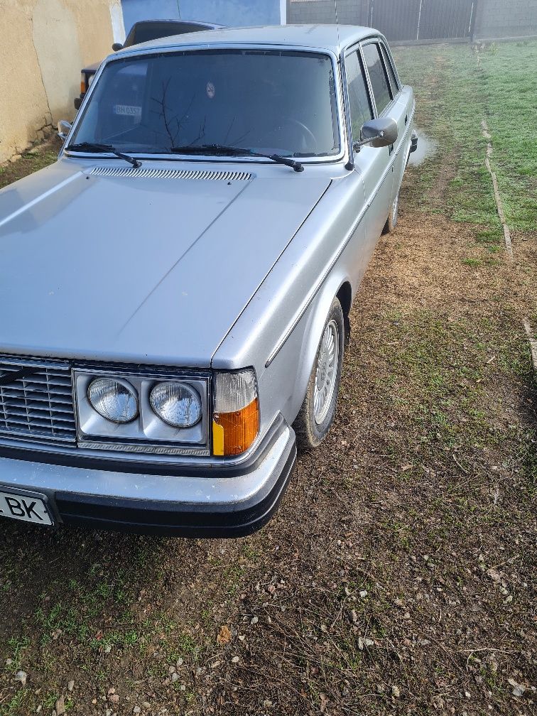 Авто __Volvo 244