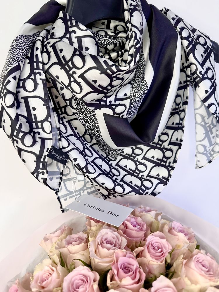 Stylowy popularny szalik,chusta w stylu Dior