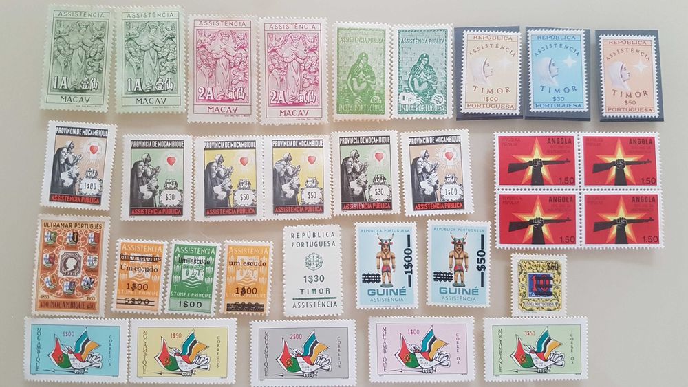 32 Selos Novos das Ex-Colónias