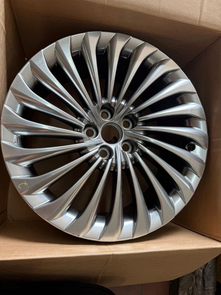 Alufelga Toyota Lexus 5x114,3 8,5 J x 20 ET 35