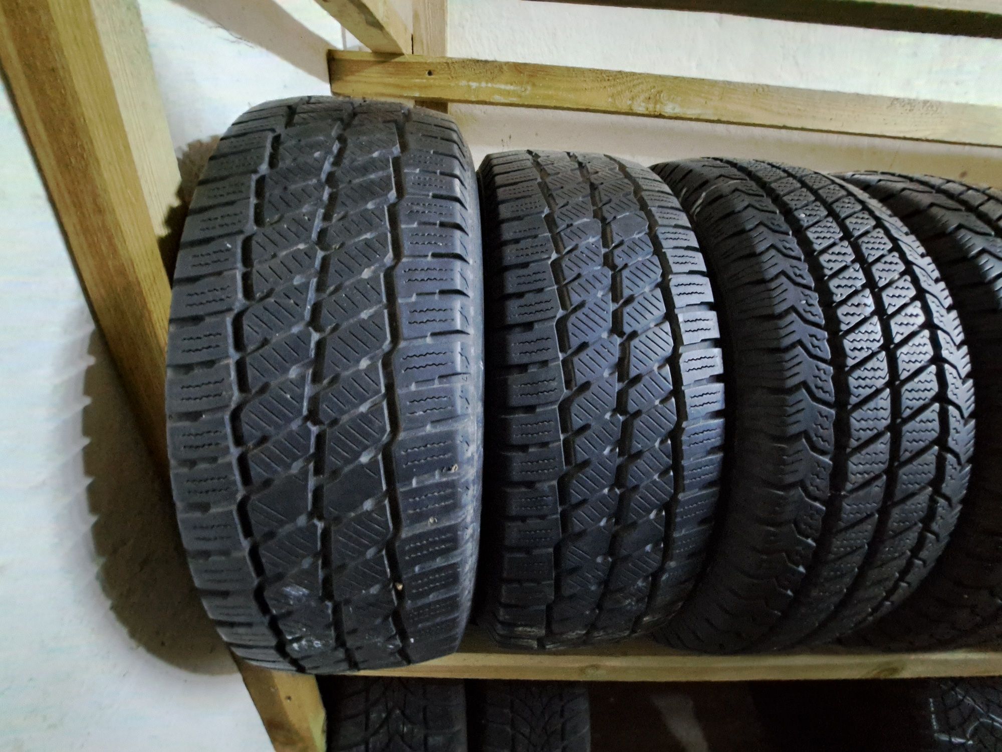 Opony Zimowe Barum 16" C  205 65 8mm Jak nowe