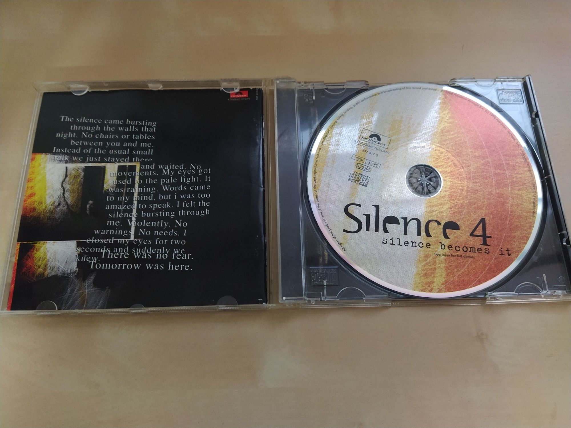 Silence4 - silence becomes it