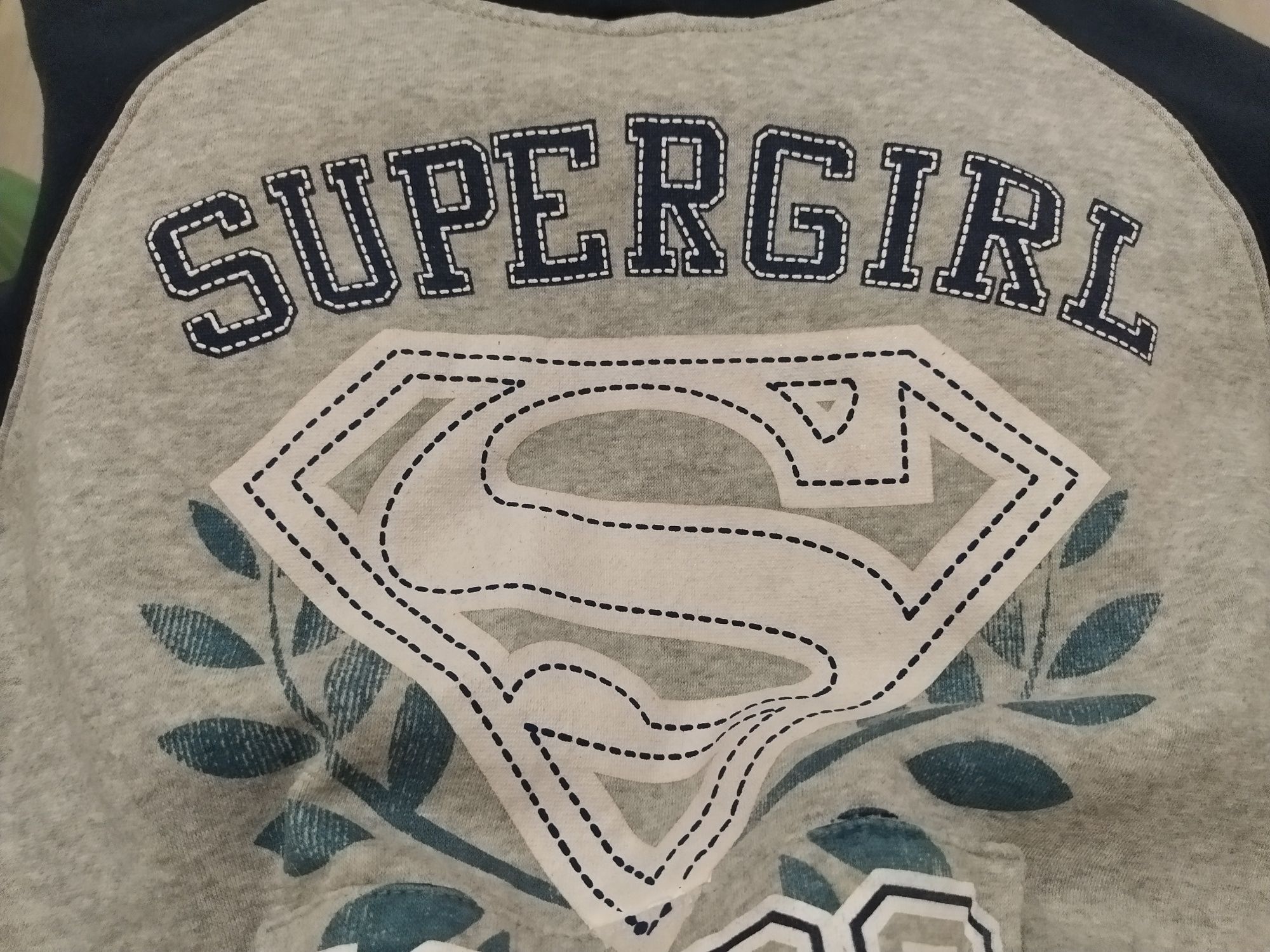 Bluza Supergirl rozmiar m(7-9lat) junior