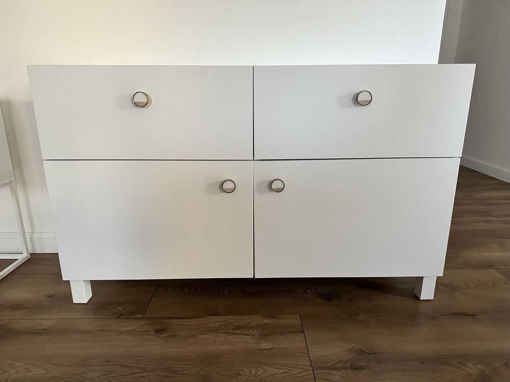 Komoda Besta Ikea z uchytami z Zara Home