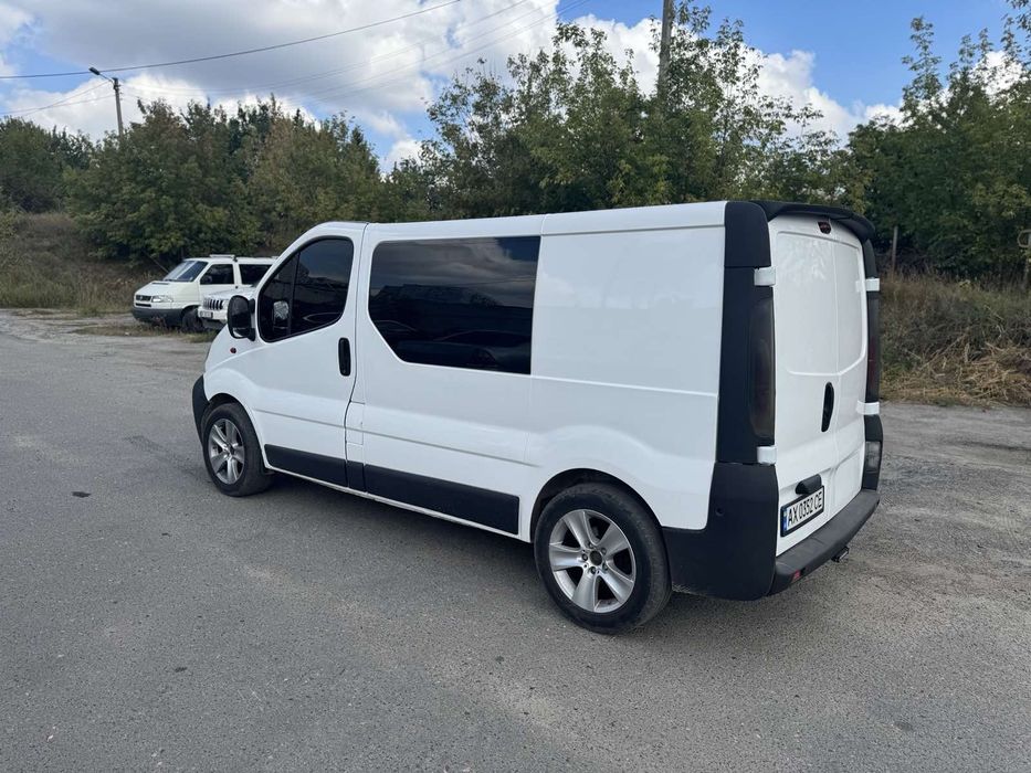 Продам рено трафик