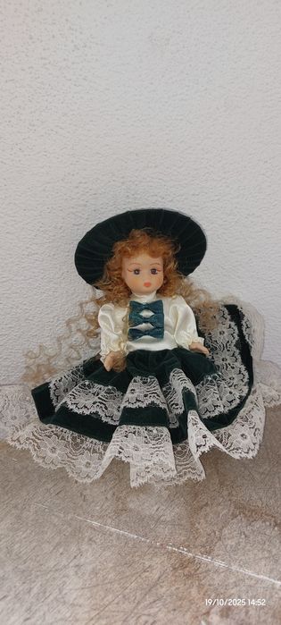 Bonecas de porcelana variadas (coleção)