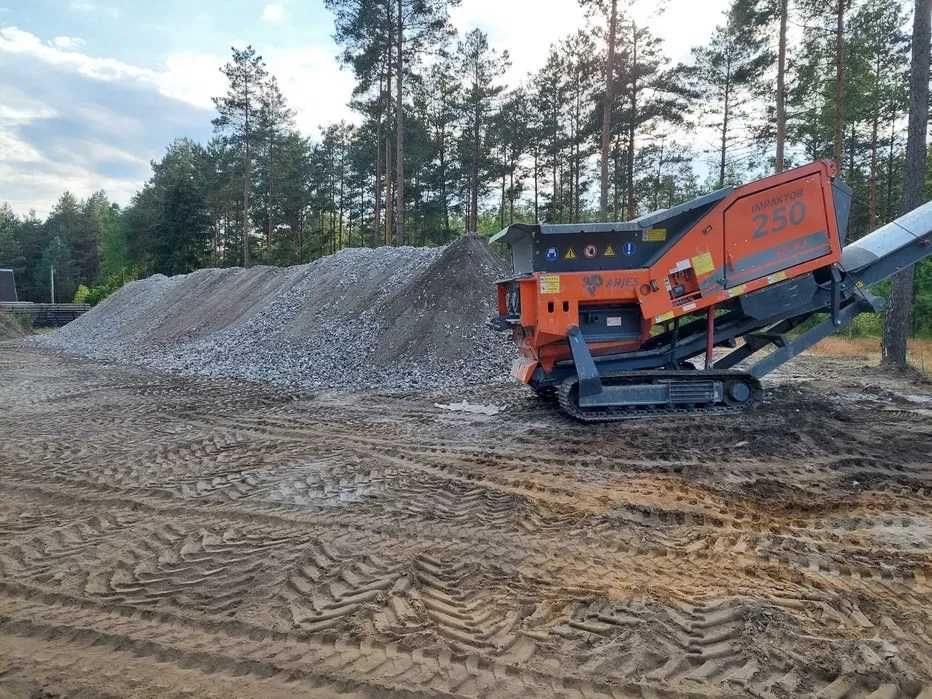 wywóz odpadów /prace porządkowe / kruszenie gruzu / i inne