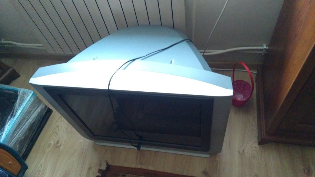 Stary Telewizor TV oddam