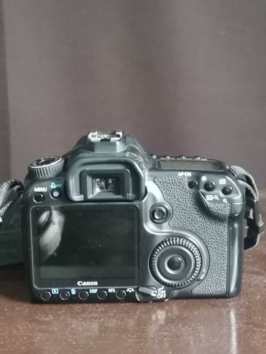 Продається Canon 40d в доброму стані.