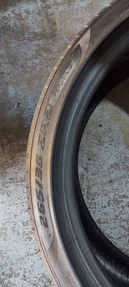 Pneus 265/35/21 Pirelli semi novos