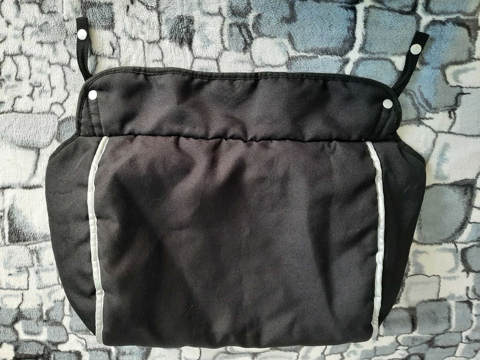 Ochraniacz, pokrowiec  na nóżki do wózka