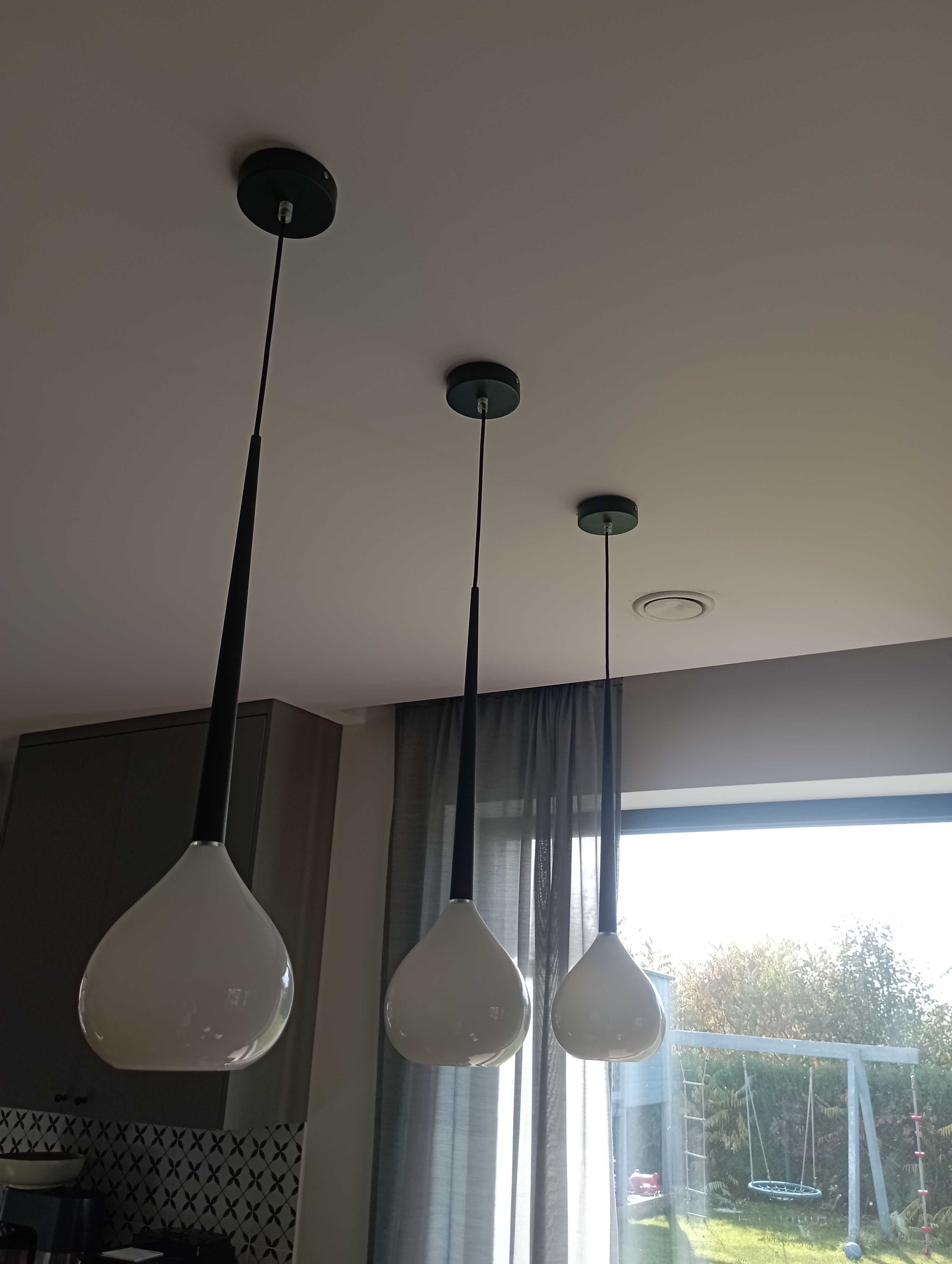 Lampy do salonu solidne