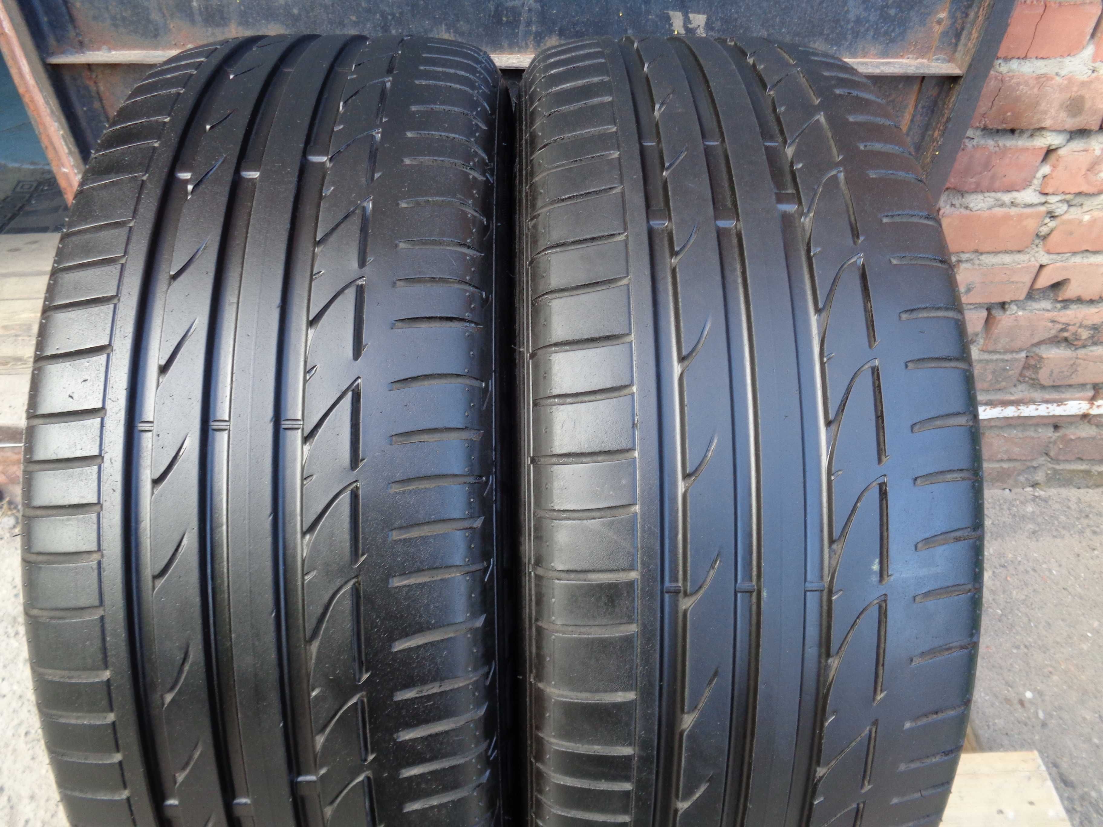 Bridgestone Potenza S001 235/45r19 2шт, 14год, 5+мм, ЛЕТО из Германии