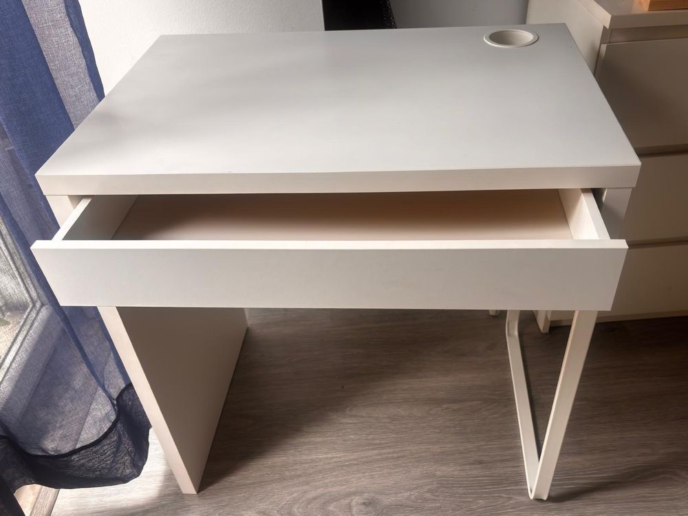 Secretária Branca Ikea