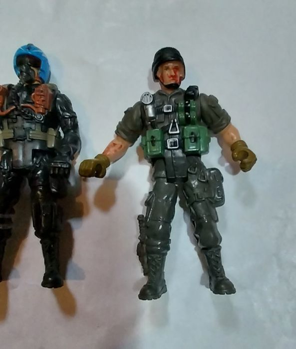 3 bonecos figuras de ação Chap Mei