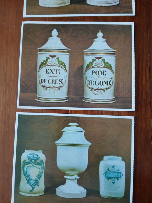 Coleção de postais de potes e mangas de farmácia antigos