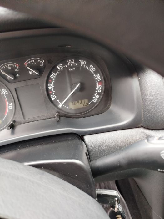 Продам Skoda Octavia 1.6 mpi 2008 року