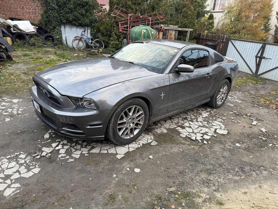 Ford Mustang 3.7 V6 Premium Pony