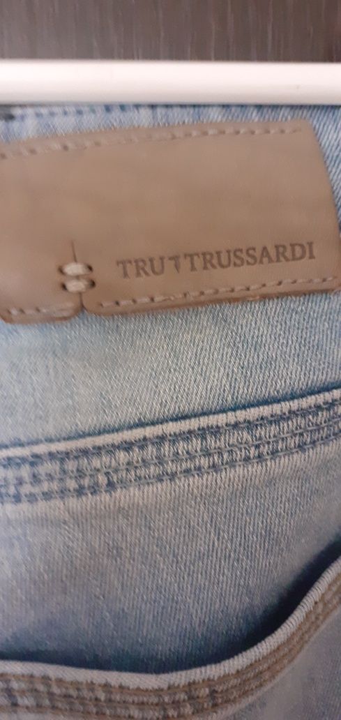 Okazja Spodnie TRUSSARDI  rozm.s     -  orginał jeans