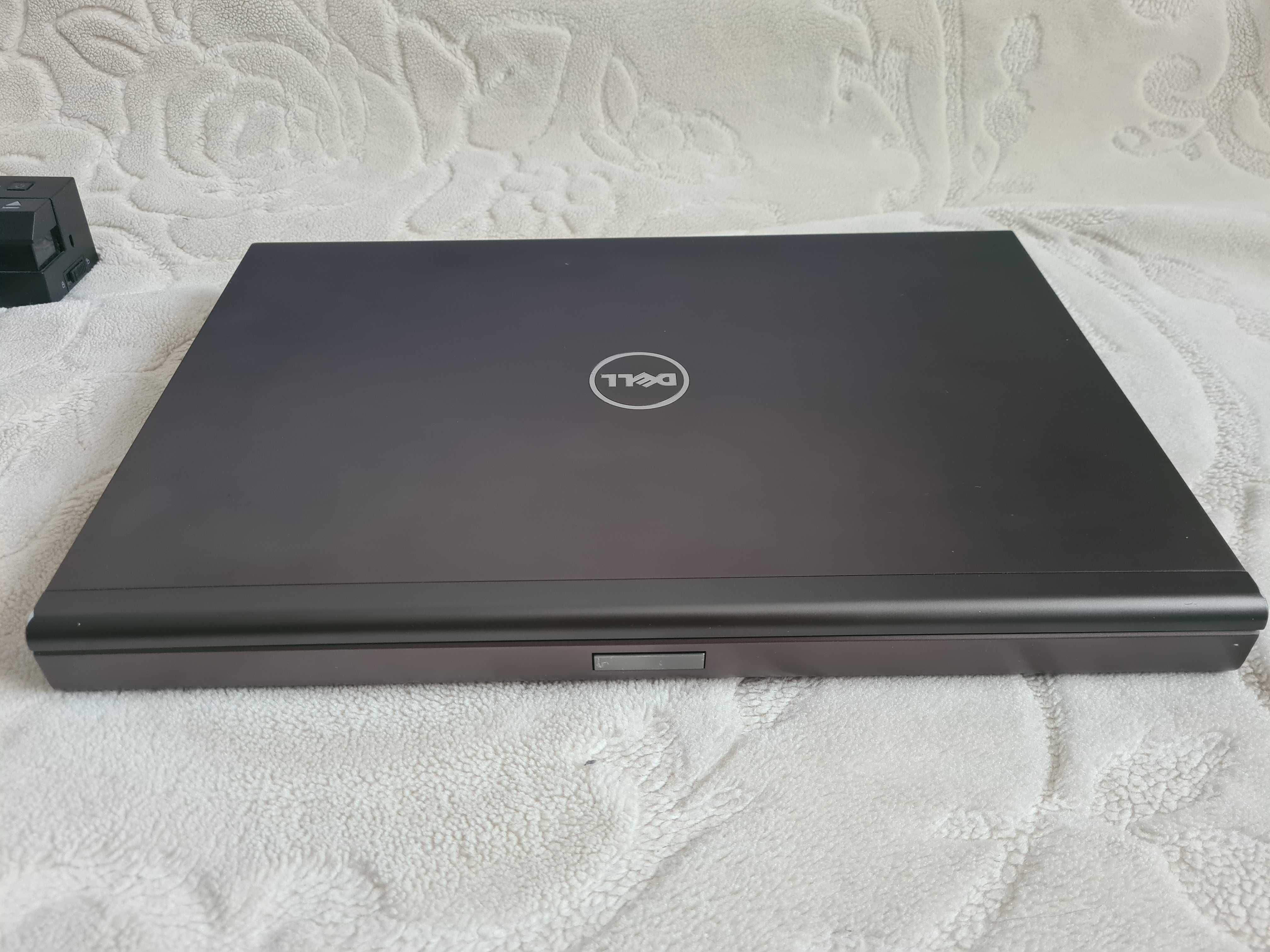 DELL M4700 + stacja dokująca