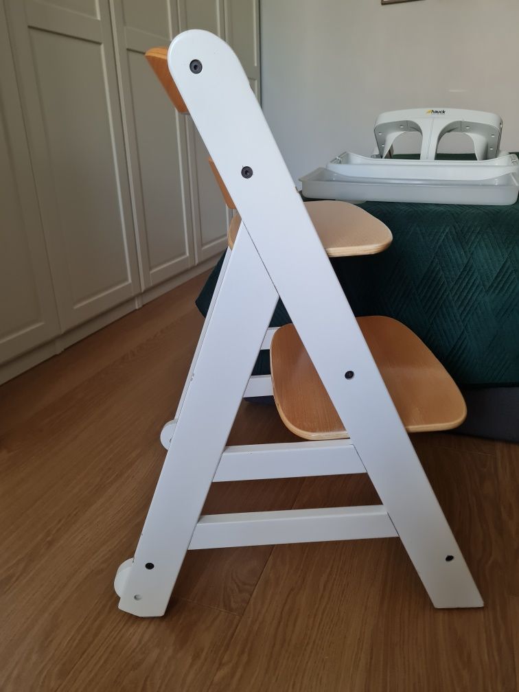 Krzesełko Hauck Beta+ z tacką Alpha Tray MEGA zestaw, pasy, poduszki