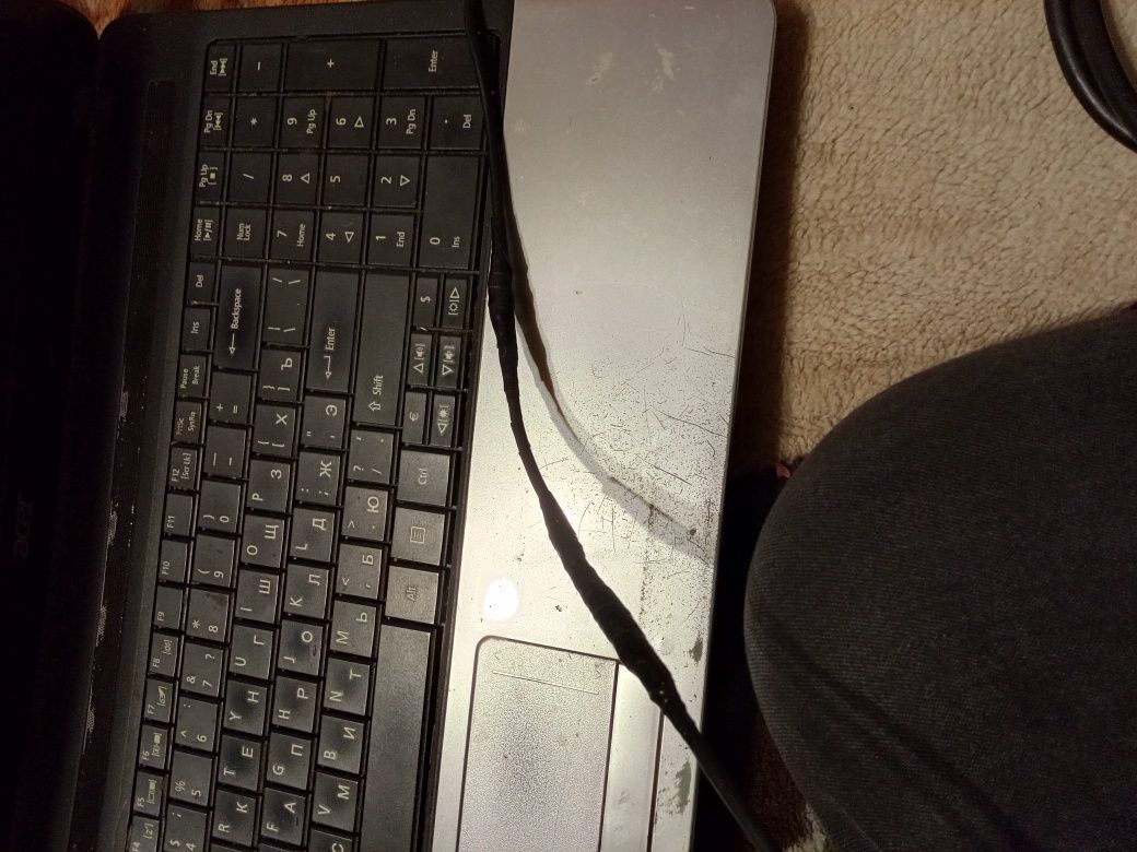 Продам очень срочно ноутбук Acer