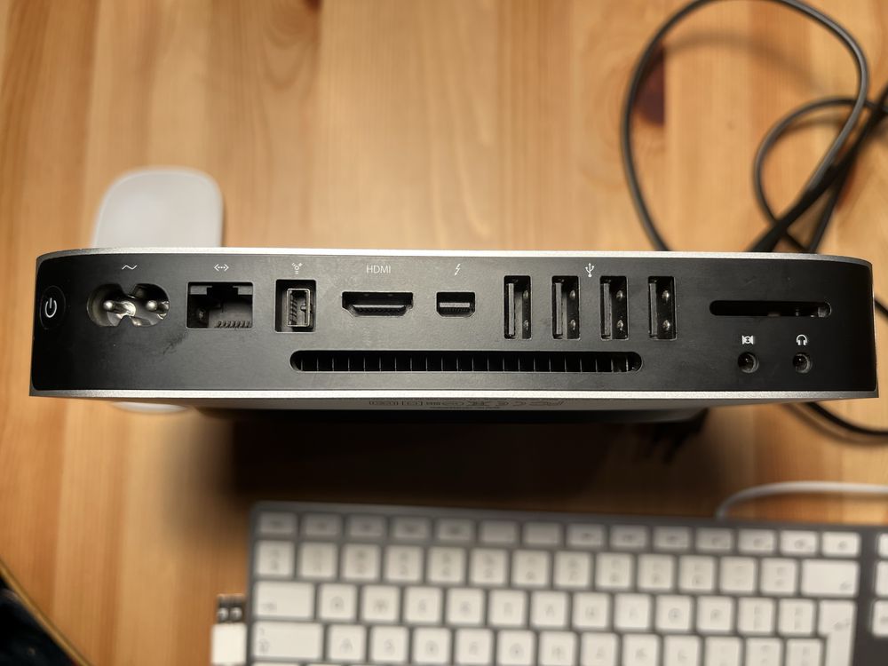 Mac mini 2012 (model A1347) i5, 16GB RAM, SSD + HDD, klawiatura + mysz