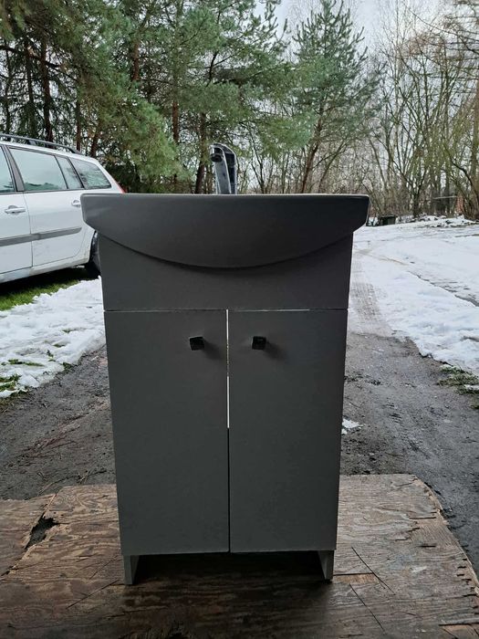 Umywalka z szafką