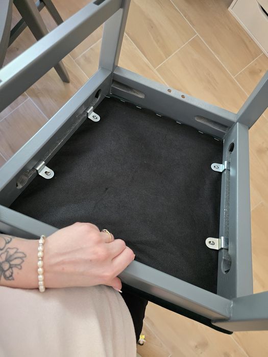 Stół okrągły z 6 krzesłami